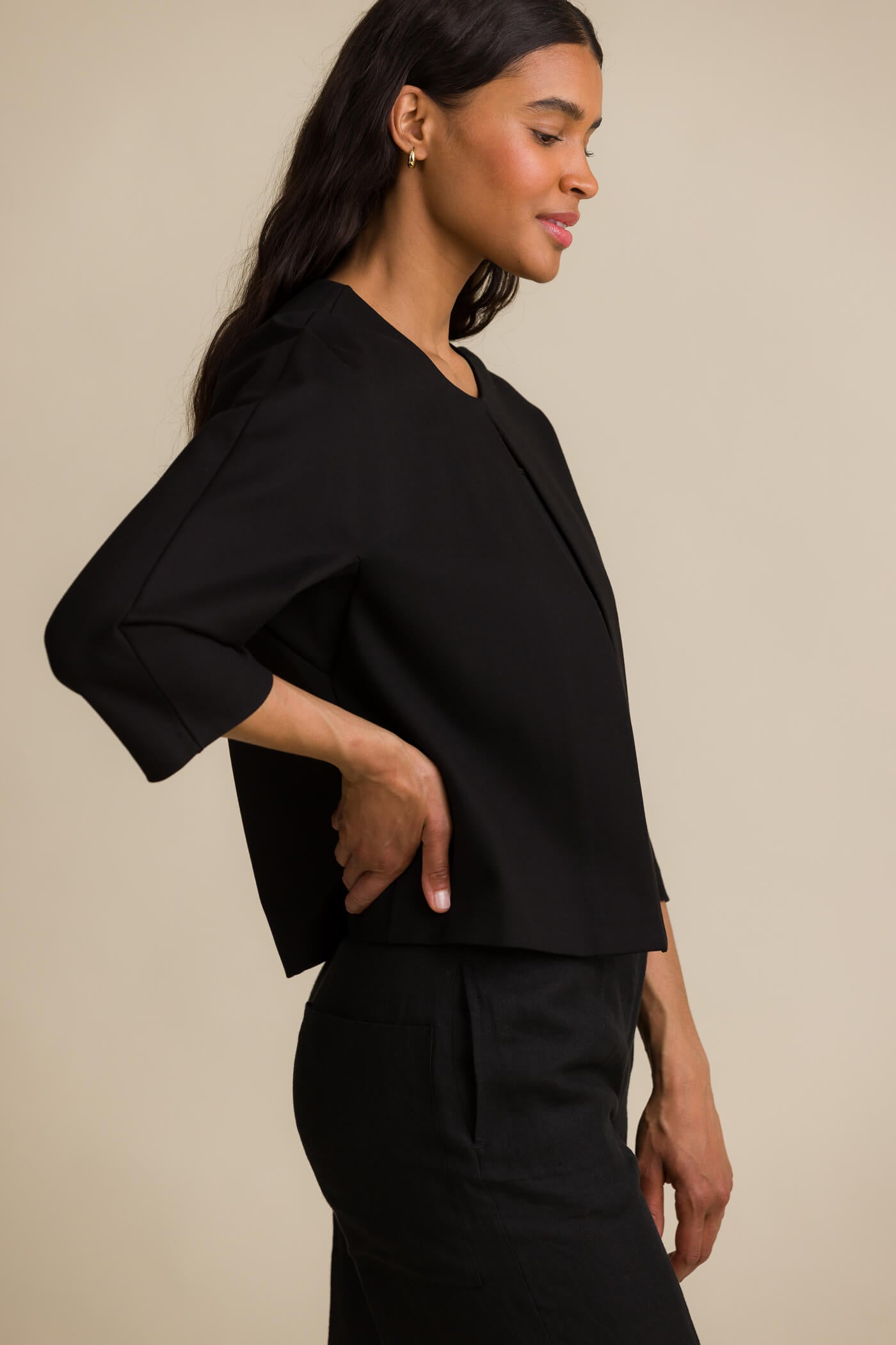 elliana bolero musta sivusta