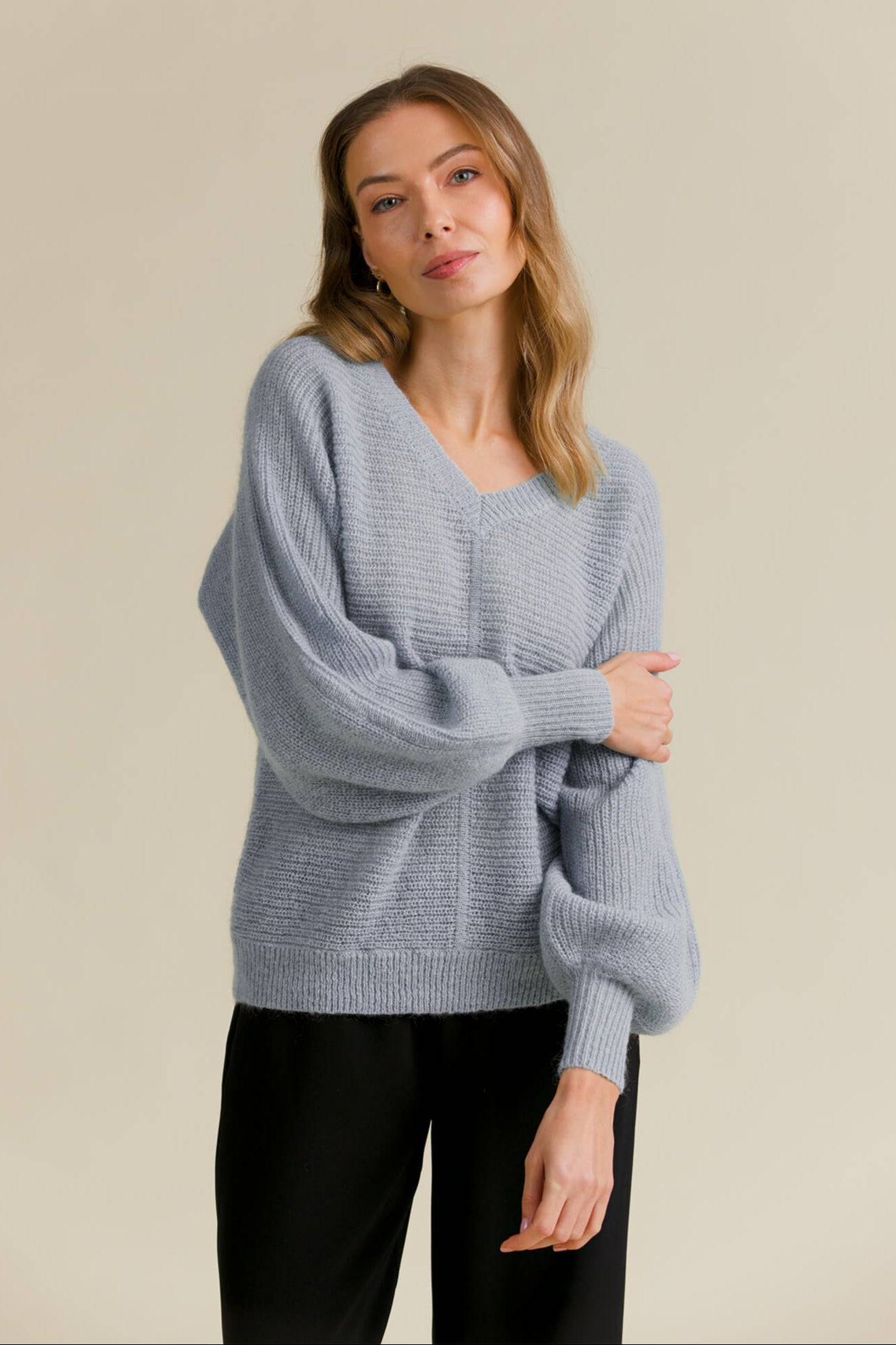 livia mohairneule vaalean harmaa