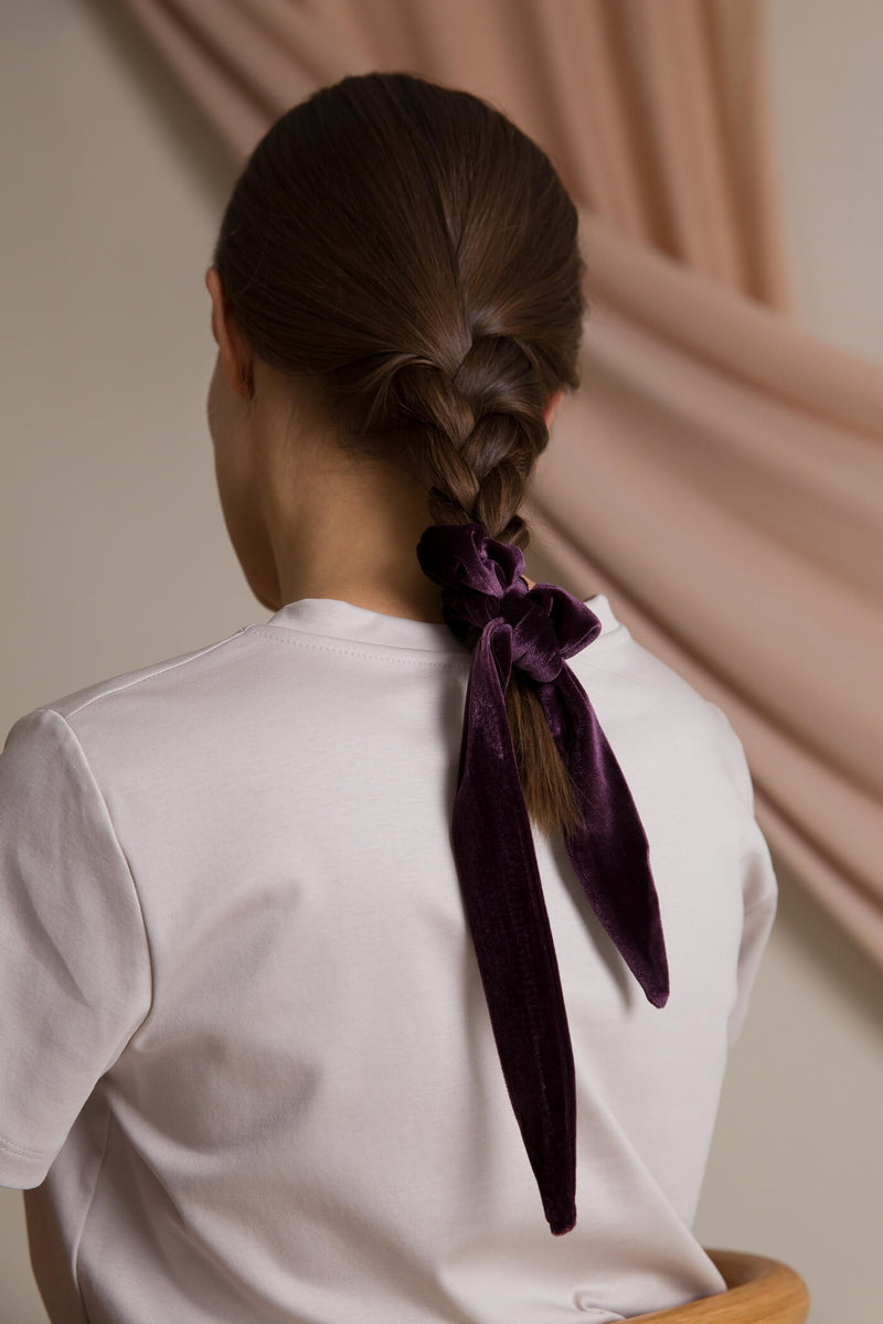 Emi samettinen scrunchie burgundi
