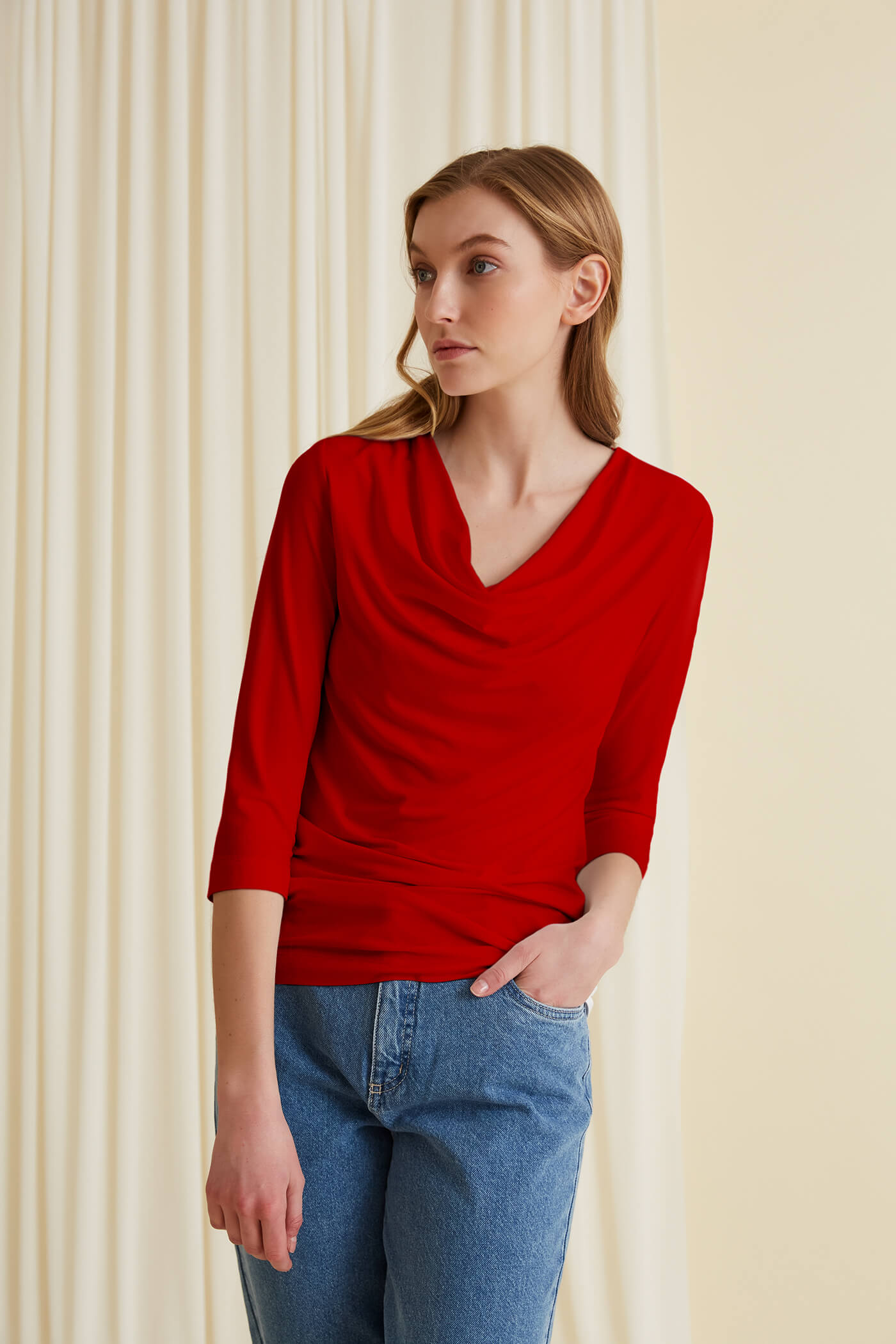 VALERIE Joustava viskoosipaita tulipunainen